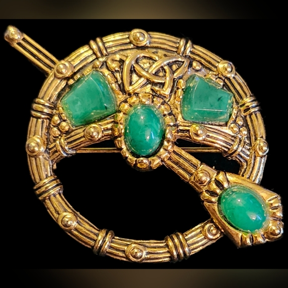 Sol D'Or Jewelry - Vintage Sol D'or Celtic Brooch